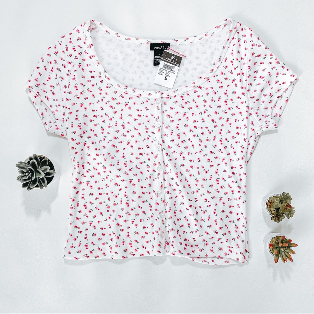 Rue 21 | NEW Floral Summer Crop Top in White